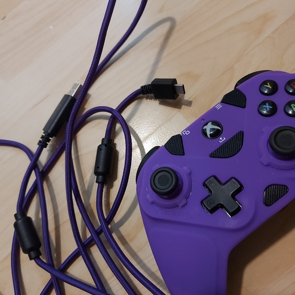 Victrix Gambit XBOX Controller - Picture 3 of 7